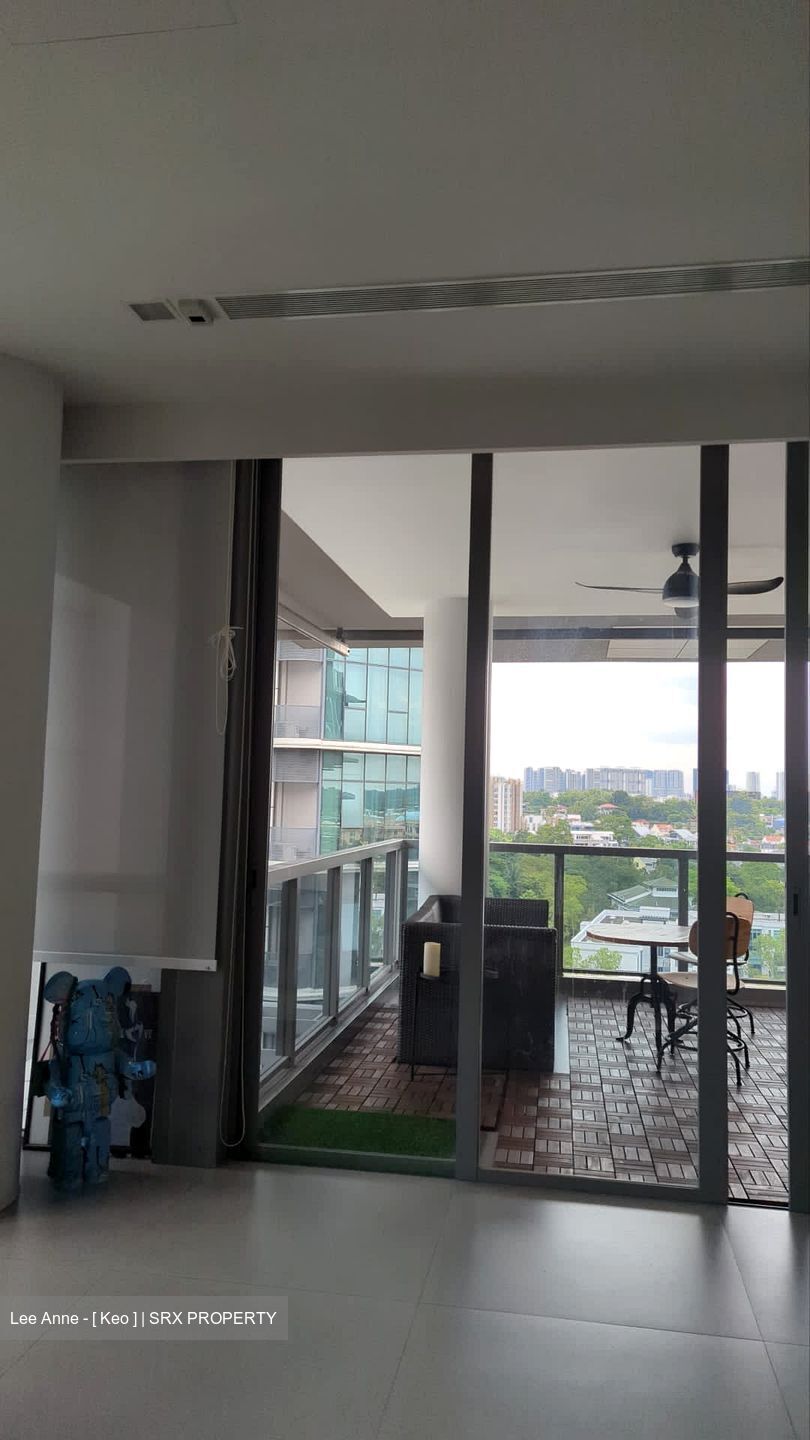 Fifteen Robin (D10), Condominium #571012081